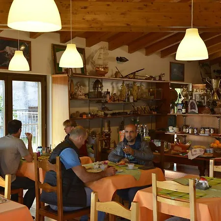 Bed & Breakfast Antiche Mura Puegnago del Garda